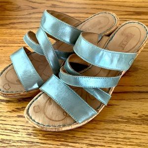 Born Leathers Metallic Cork wedge sandals -Size 8 Gently worn great shape